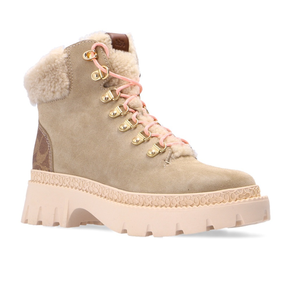 Boots Coach Janel. Size 6. With the original Box.